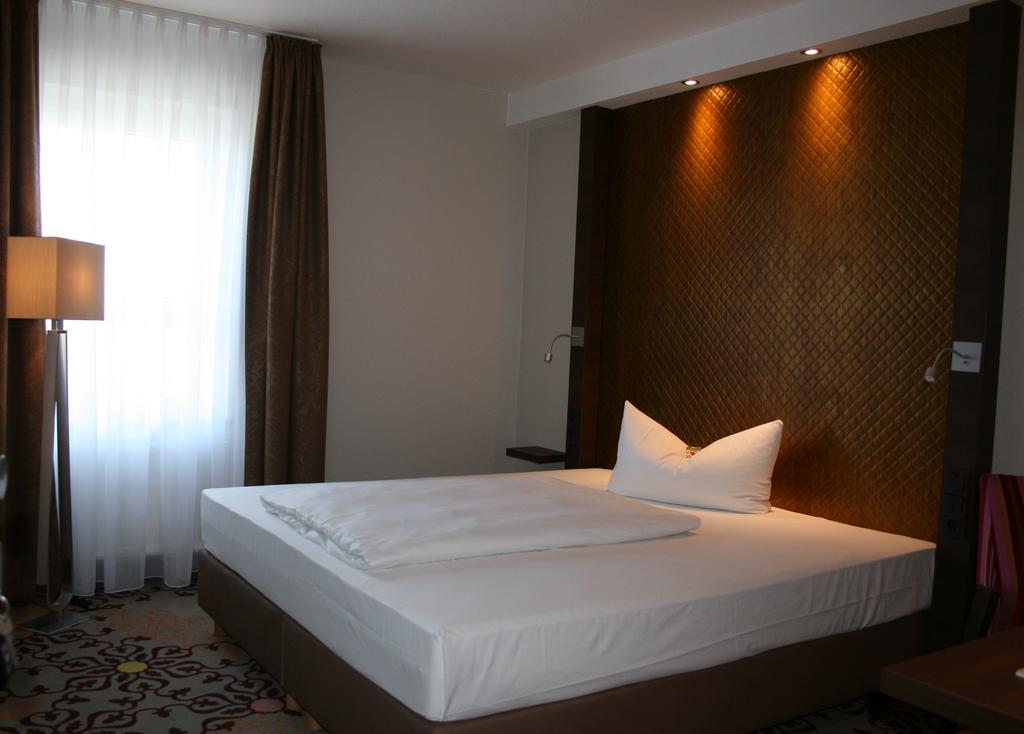 Hotel Parqeo Im A66 غيلنهاوزن المظهر الخارجي الصورة