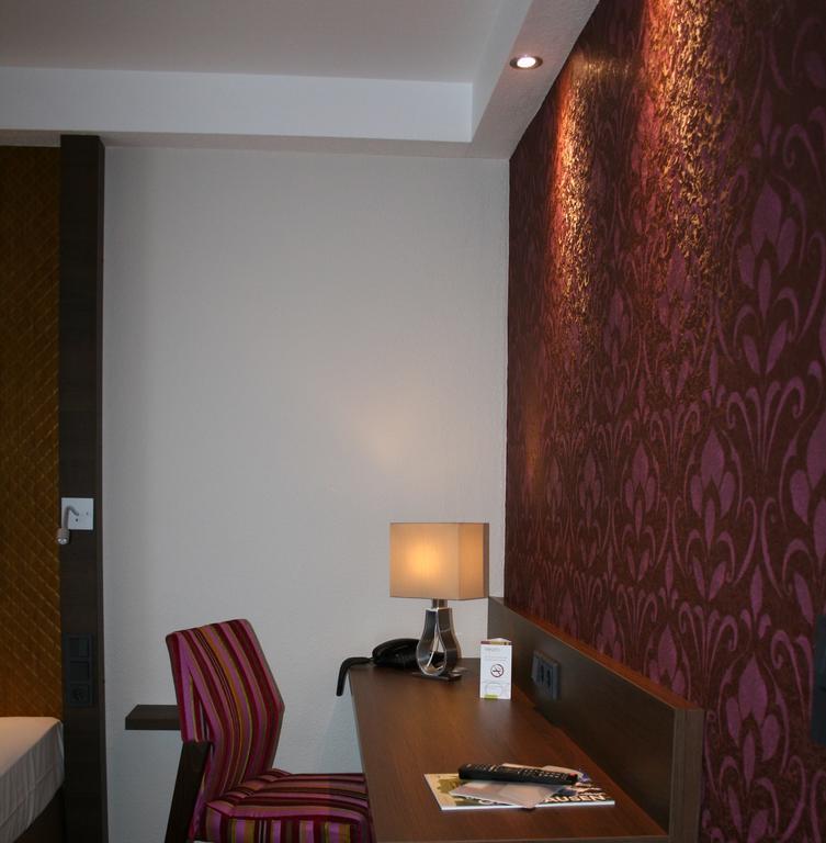 Hotel Parqeo Im A66 غيلنهاوزن المظهر الخارجي الصورة