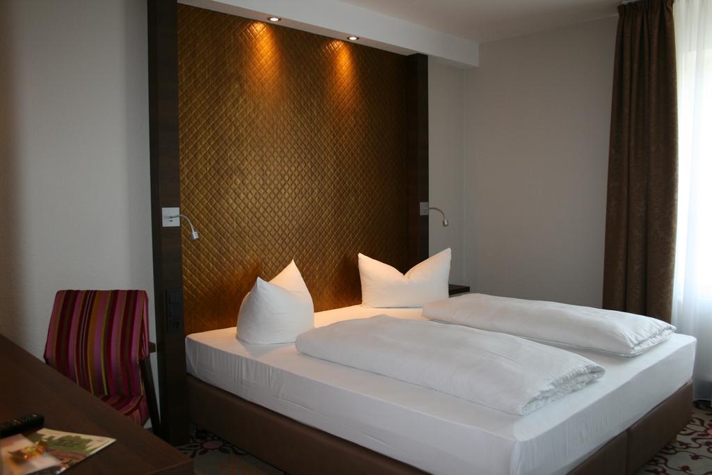 Hotel Parqeo Im A66 غيلنهاوزن المظهر الخارجي الصورة