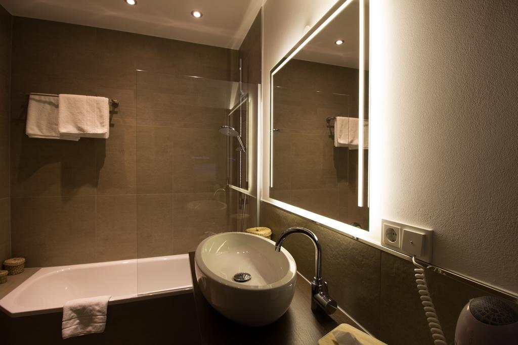 Hotel Parqeo Im A66 غيلنهاوزن المظهر الخارجي الصورة