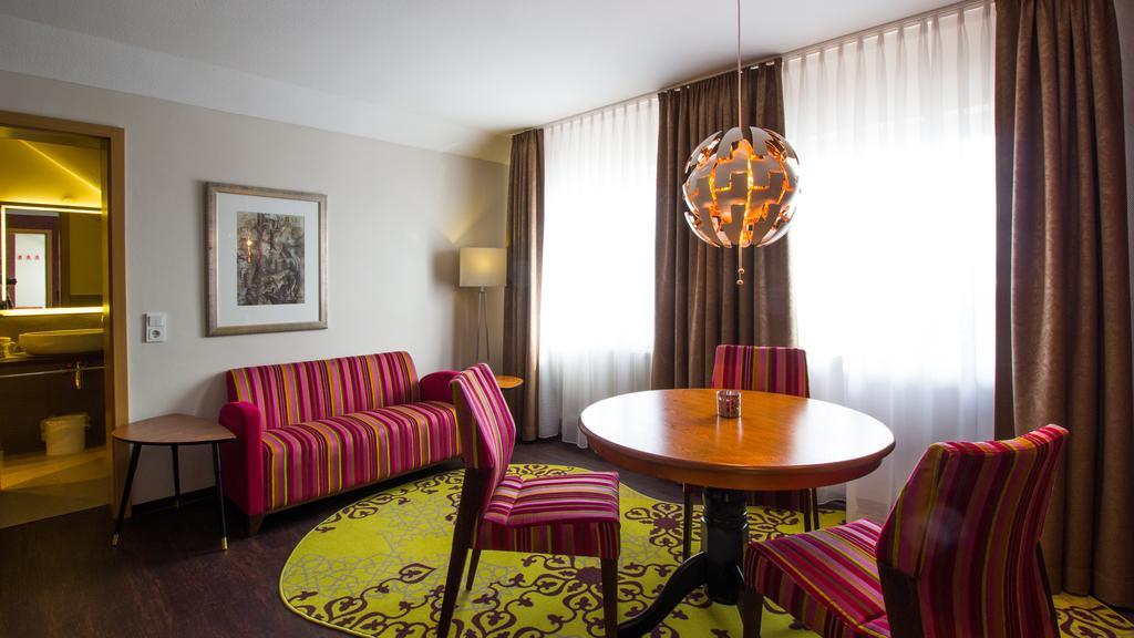Hotel Parqeo Im A66 غيلنهاوزن المظهر الخارجي الصورة