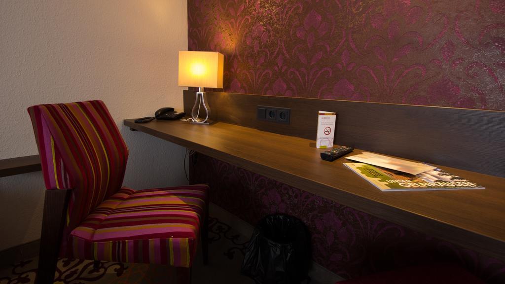 Hotel Parqeo Im A66 غيلنهاوزن المظهر الخارجي الصورة